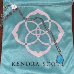Kendra Scott necklace